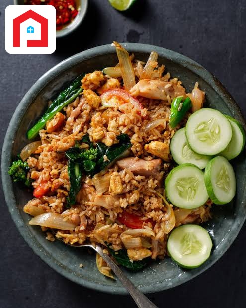 Fried Rice + Chinese Vegetable Thai Chicken + Salad