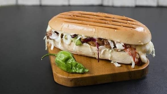 Naga Sub Burger