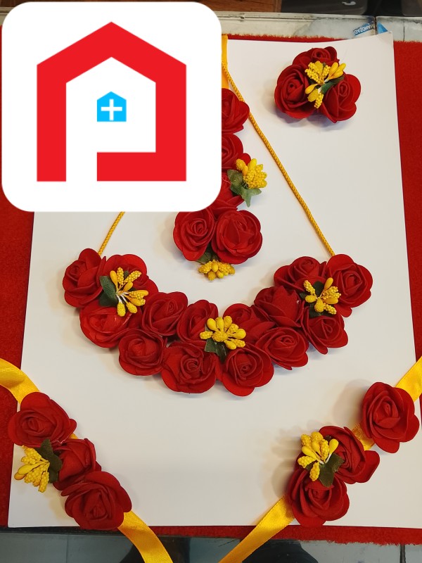 নেকলেস